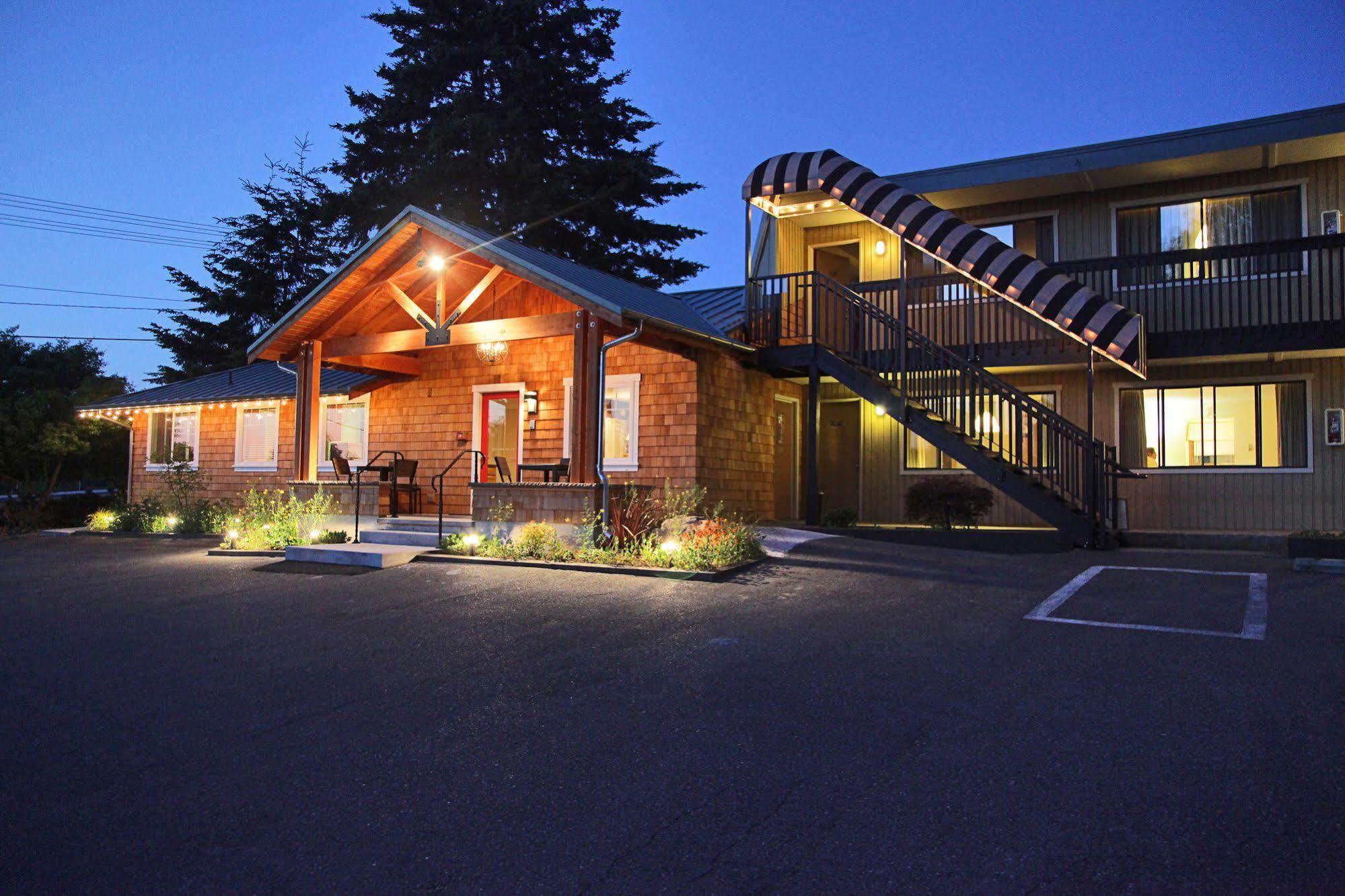 Harbor Inn Freeland Dış mekan fotoğraf