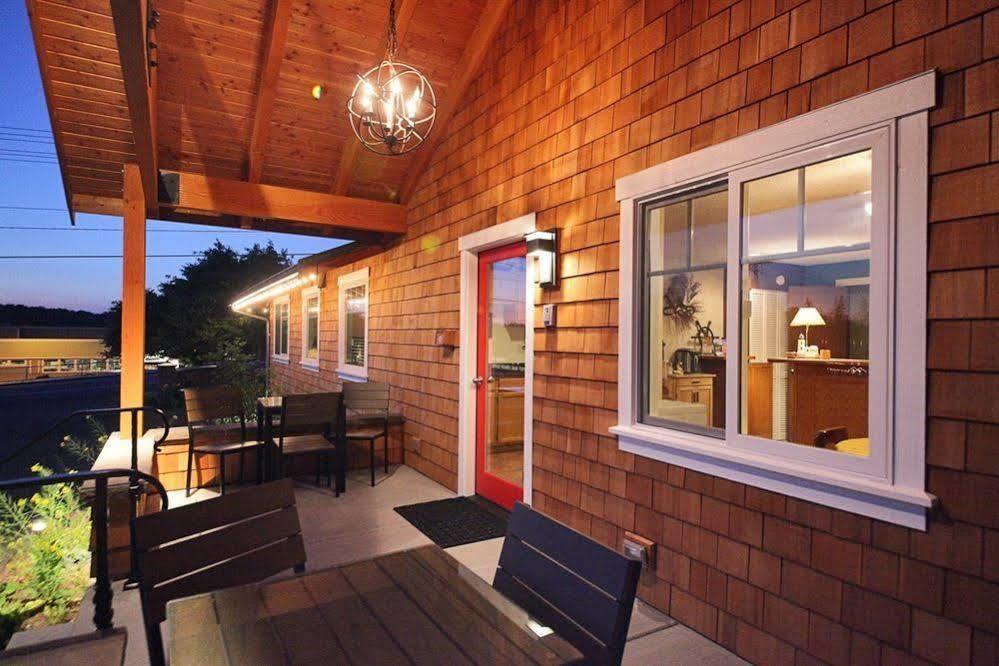 Harbor Inn Freeland Dış mekan fotoğraf